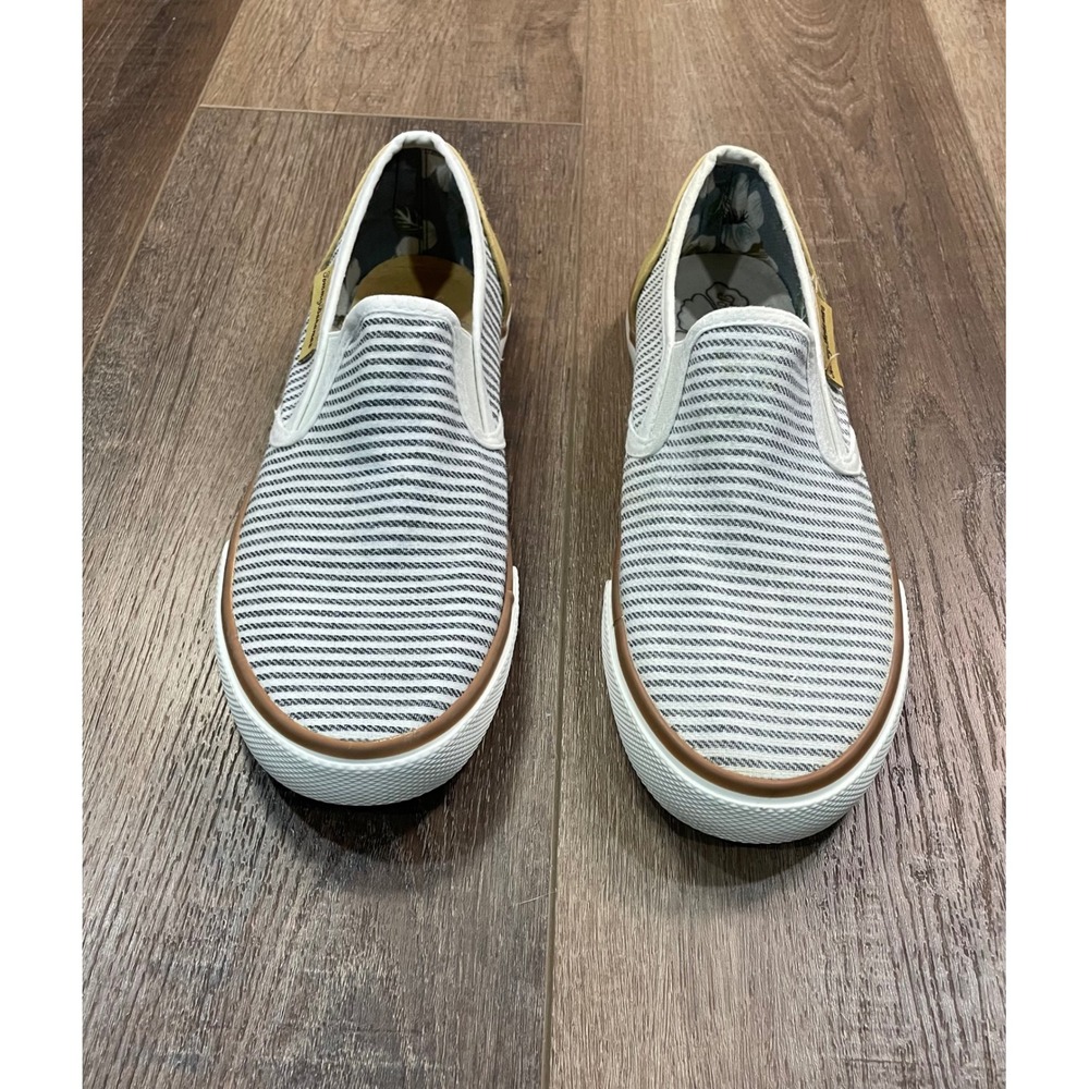 Tommy Bahama Striped Slip On Sneakers Womens Size 6.5 Blue White Canvas Loafers